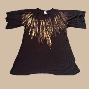 LIBERTY BLACK AND GOLD NOTCHED NECKLINE WITH A FLARED SLEEVE